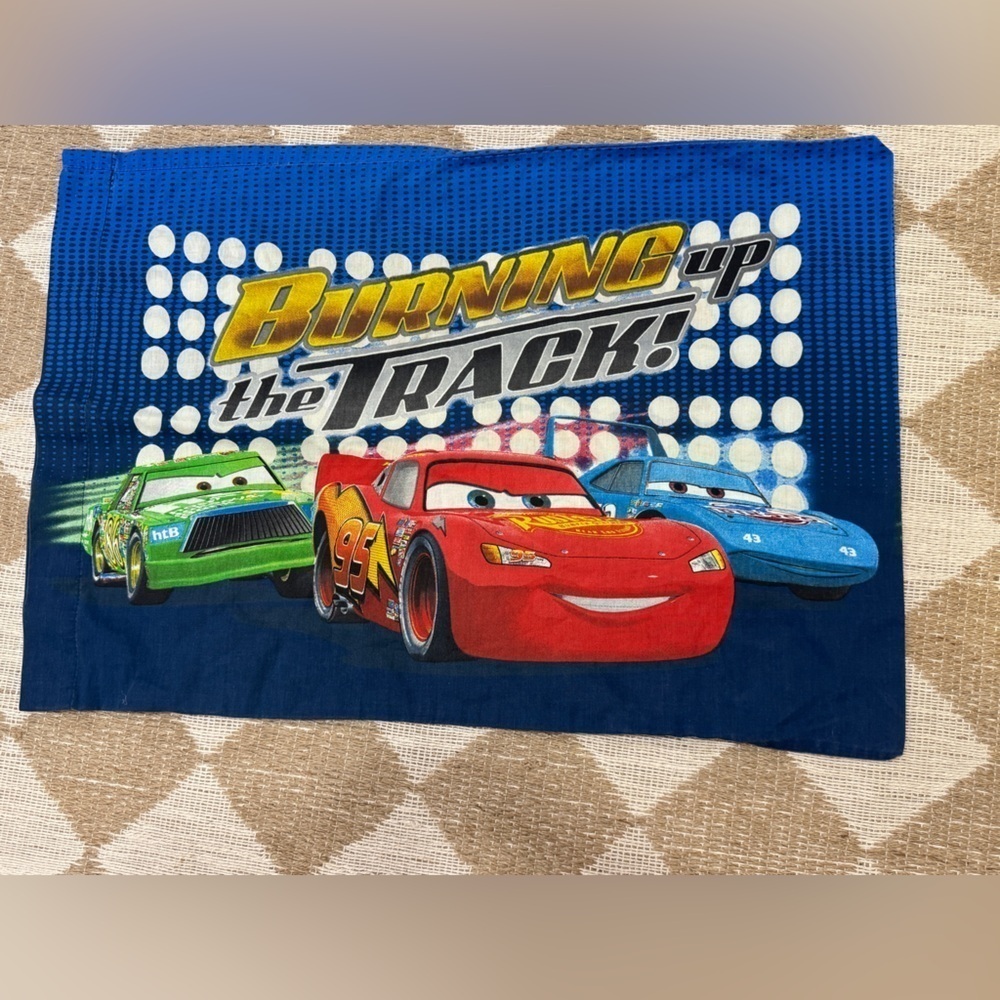SET Vintage 2009 Disney Pixar Cars Movie pillowcase sham lightning mcqueen